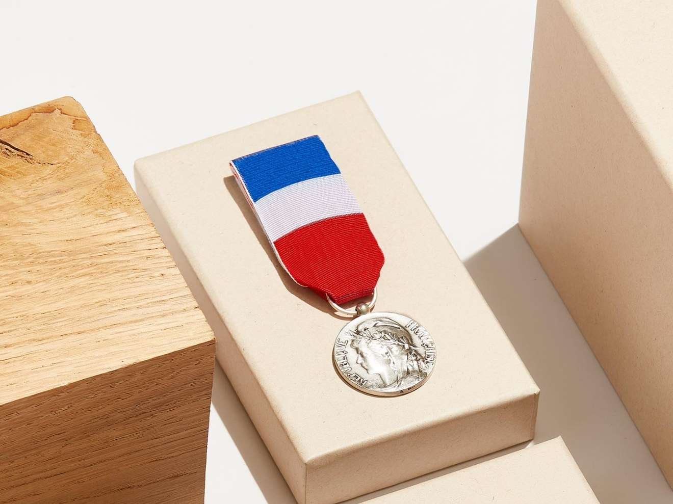 médaille du travail argent 20 ans