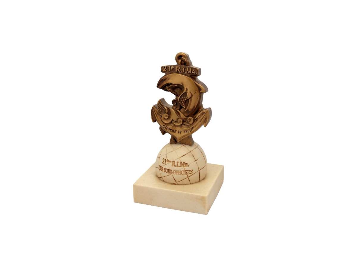 trophée militaire en résine